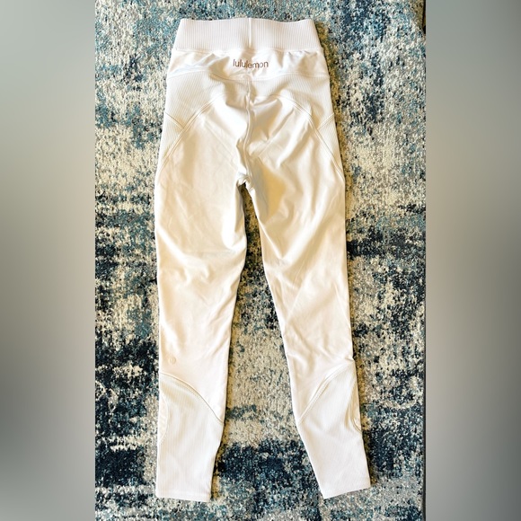 Lululemon New Ambition Tights - Picture 2 of 5